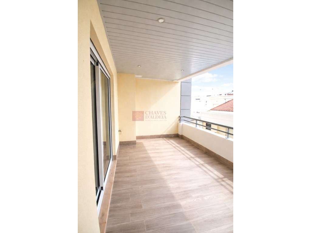 Malveira - Centro - T2 a estrear com terraço e garagem-21