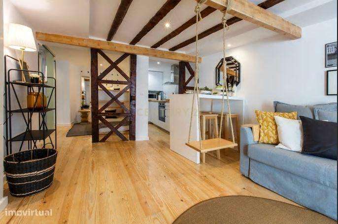 Excelente T1 no Beco do Maquinez, em Alfama, Lisboa, perto do Terminal - Grande imagem: 4/13