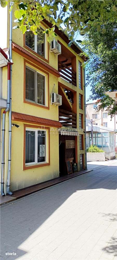 PENSIUNE in zona ultracentrala din Moldova Nou&#259; - Imagine principală: 2/10