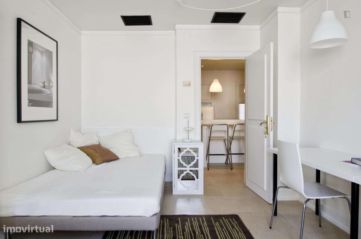 Quarto - localizado em Rossio Lisbon - Grande imagem: 5/21