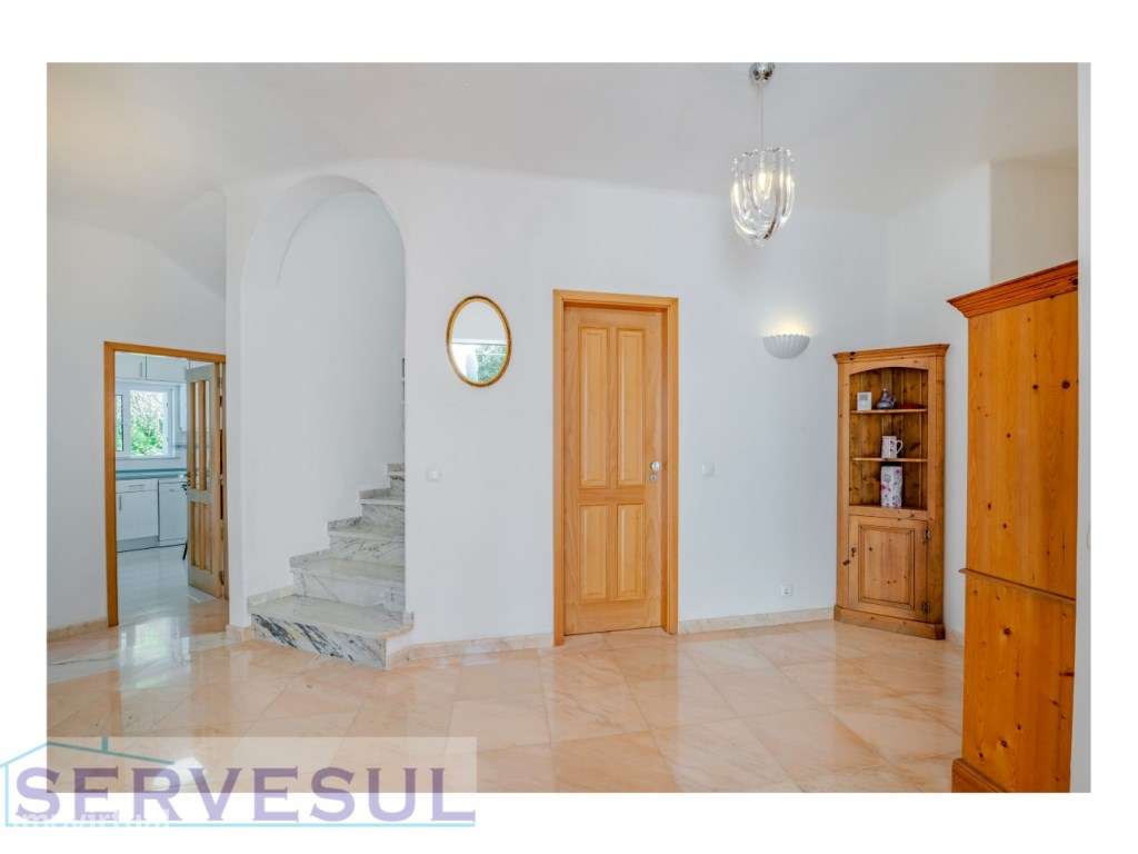 Moradia Deslumbrante de 2 andares com 274 m², composta por 4 quarto...-14