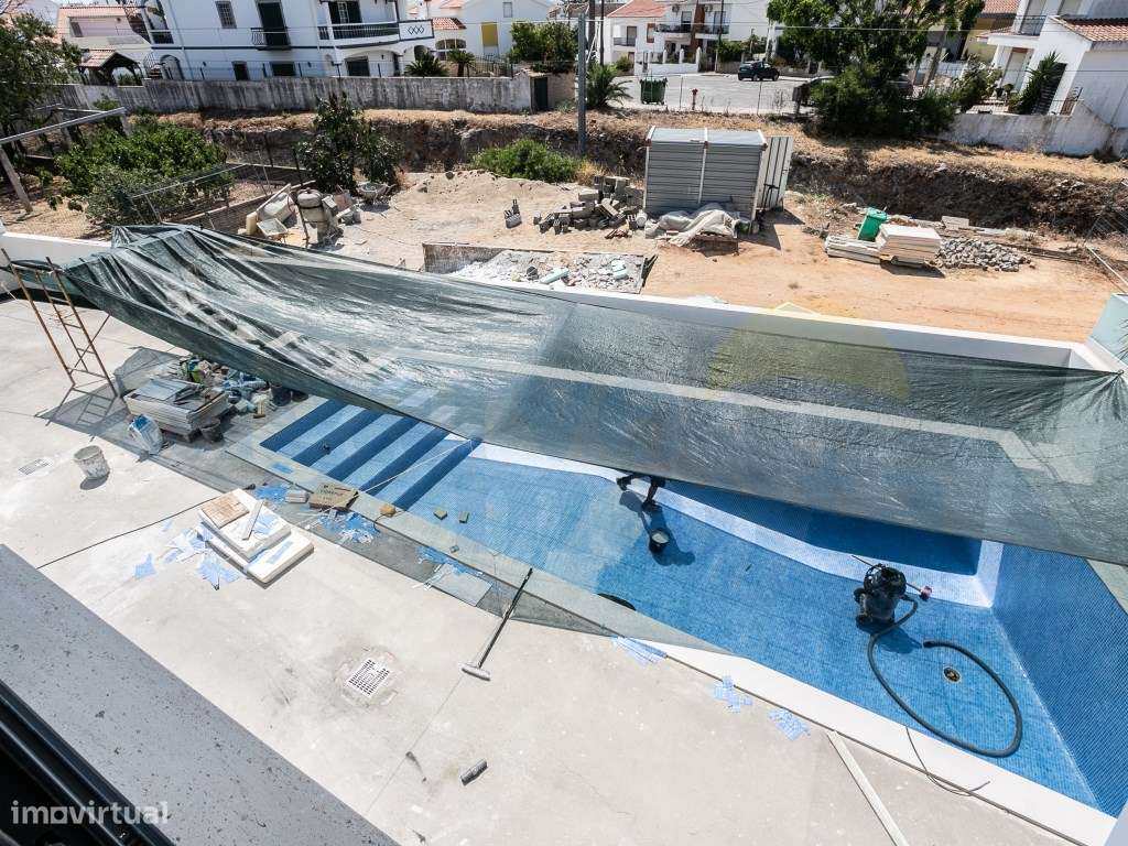 Moradia T4 de Arquitetura Contemporânea com Piscina, Rooftop e Vist...-30