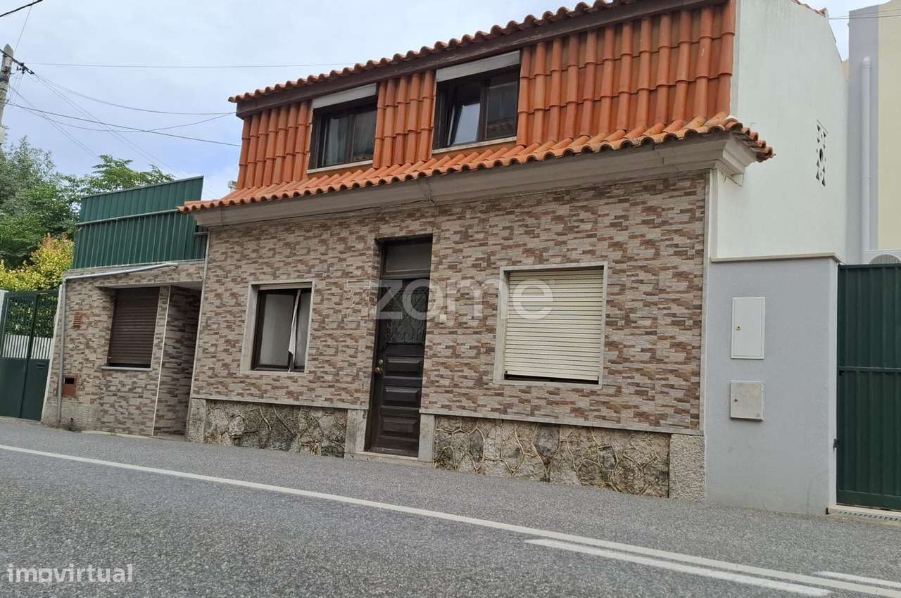 Moradia no Centro de Alcabideche – Grande Potencial de Renovação! - Grande imagem: 2/11