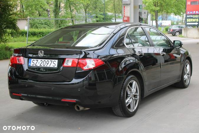 Honda Accord - 4