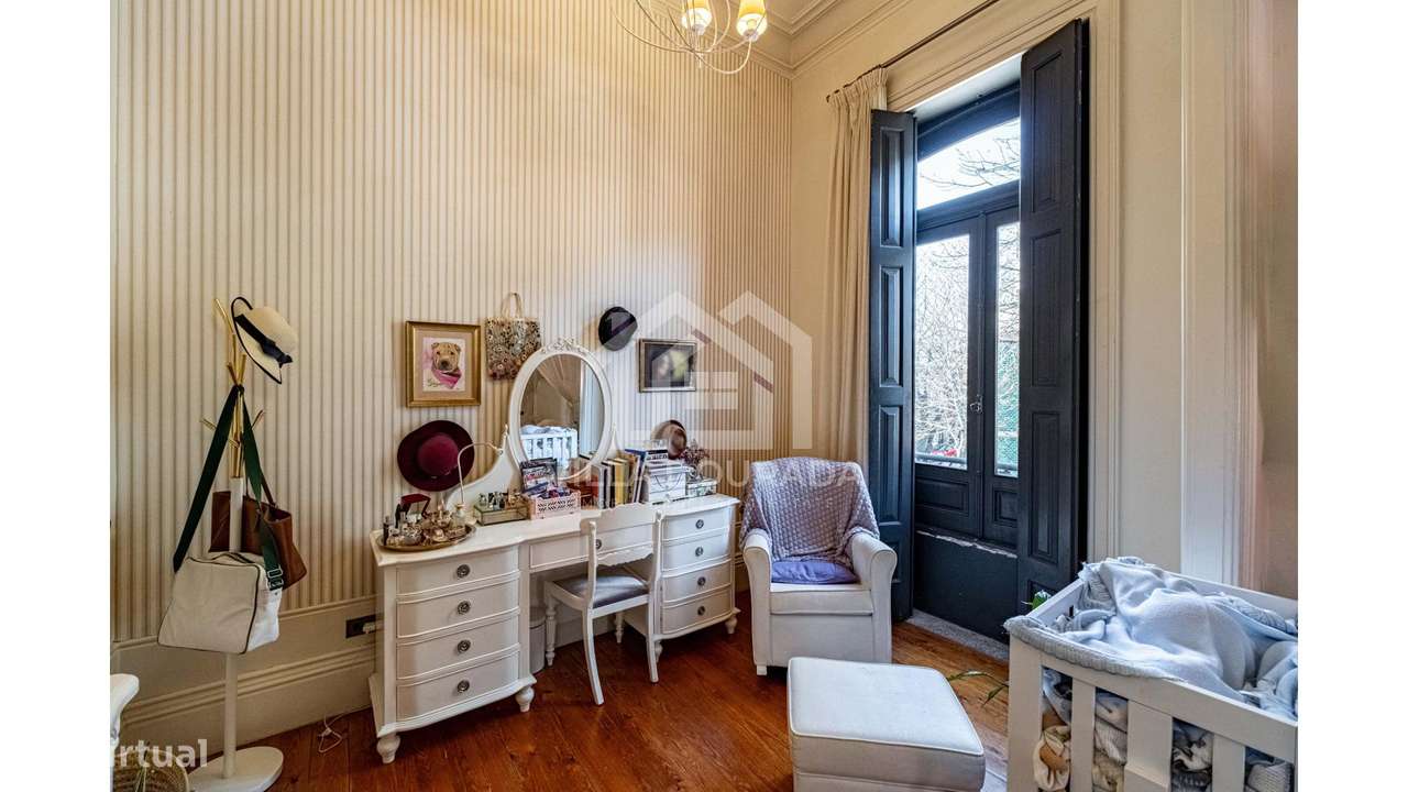 Moradia Geminada T6 em Bonfim-19