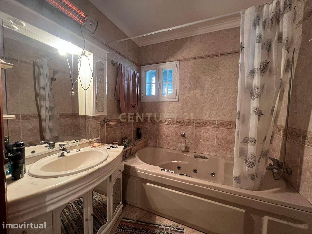 Moradia T4 com Vista Panorâmica – Conforto, Espaço e Localização Privi-20