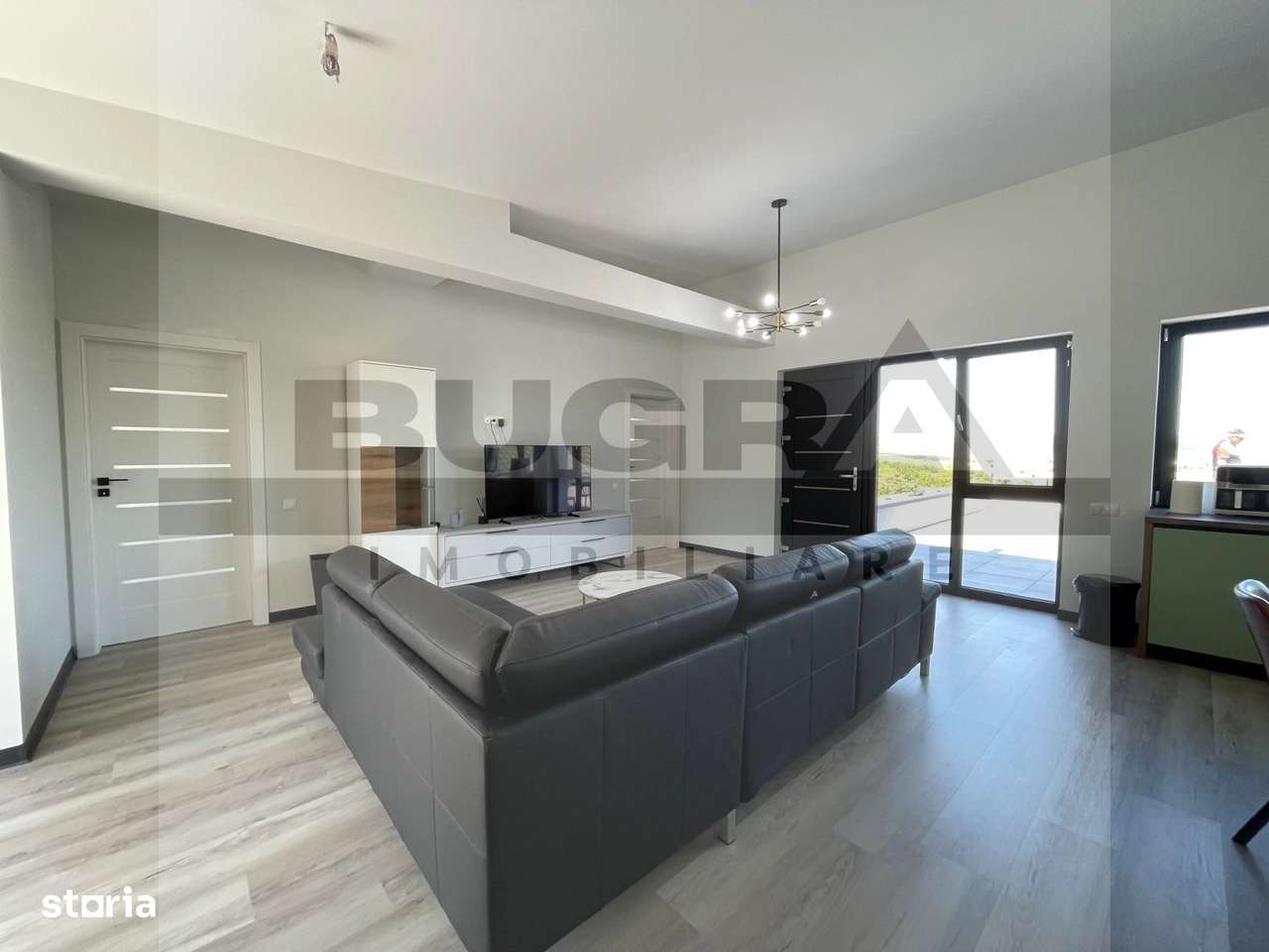 Apartament de 3 camere, nou, 80 mp, terasa 70mp,  Aerodrom Avram Iancu - Imagine principală: 4/20