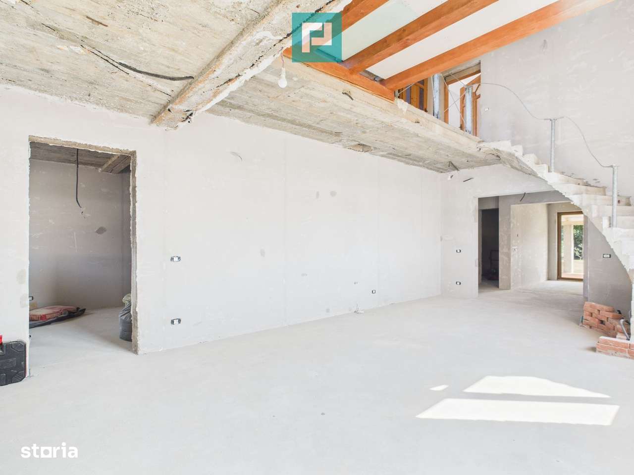 Casă individuală cu etaj 156 mp utili, teren 983mp - Imagine principală: 5/18