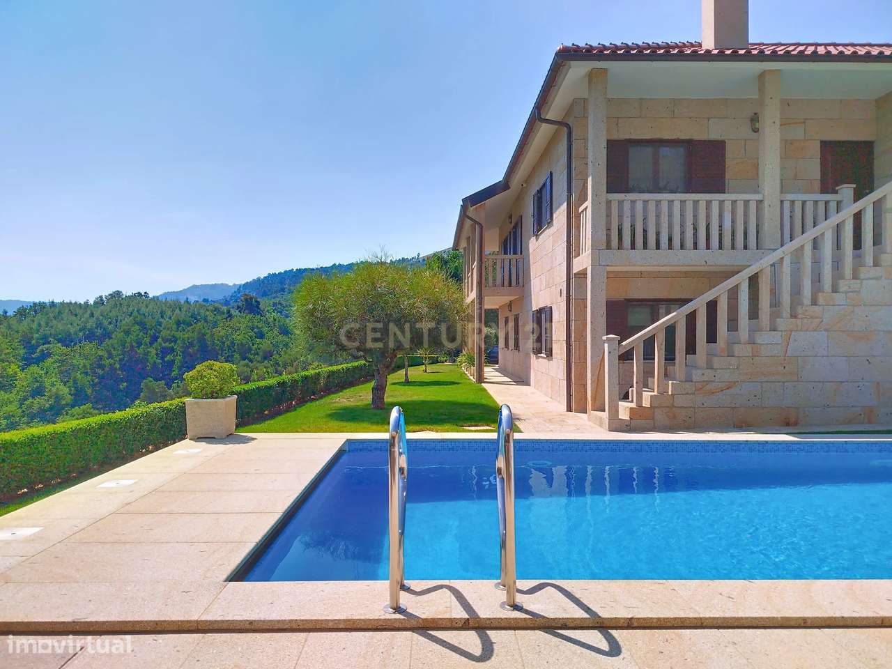 Luxuosa Moradia com Vista Panorâmica em Arcos de Valdevez-13