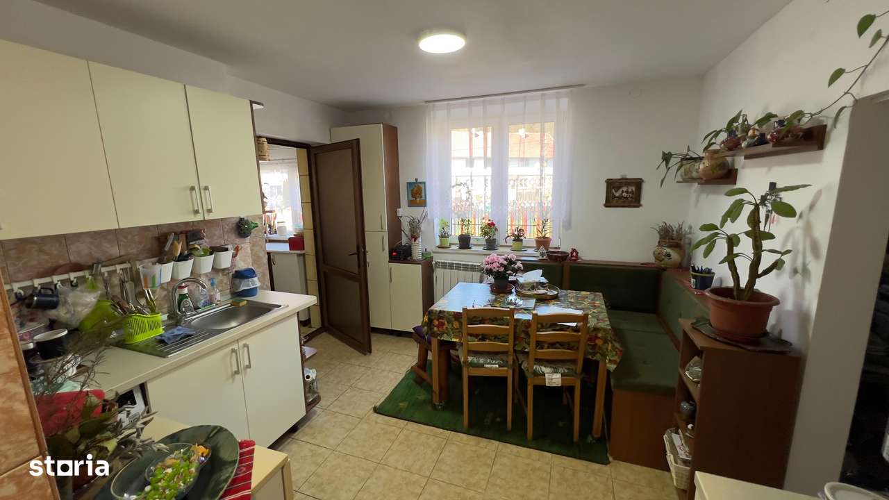 Apartament in casa tip vila-2