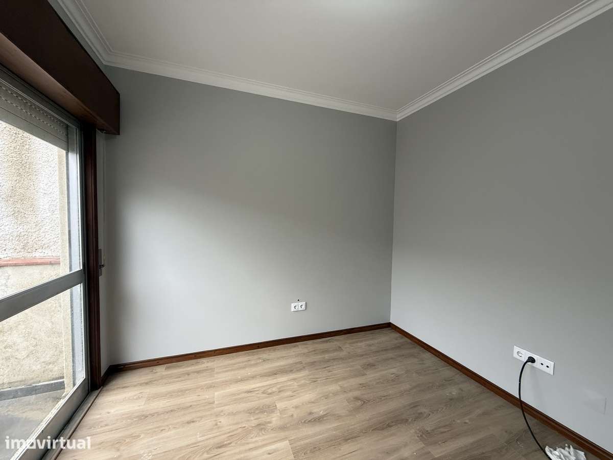 Arrendo apartamento T2 remodelado em Fornelo - Grande imagem: 3/7