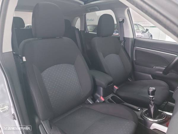 Mitsubishi ASX 1.8 DI-D Intense NAVI - 11