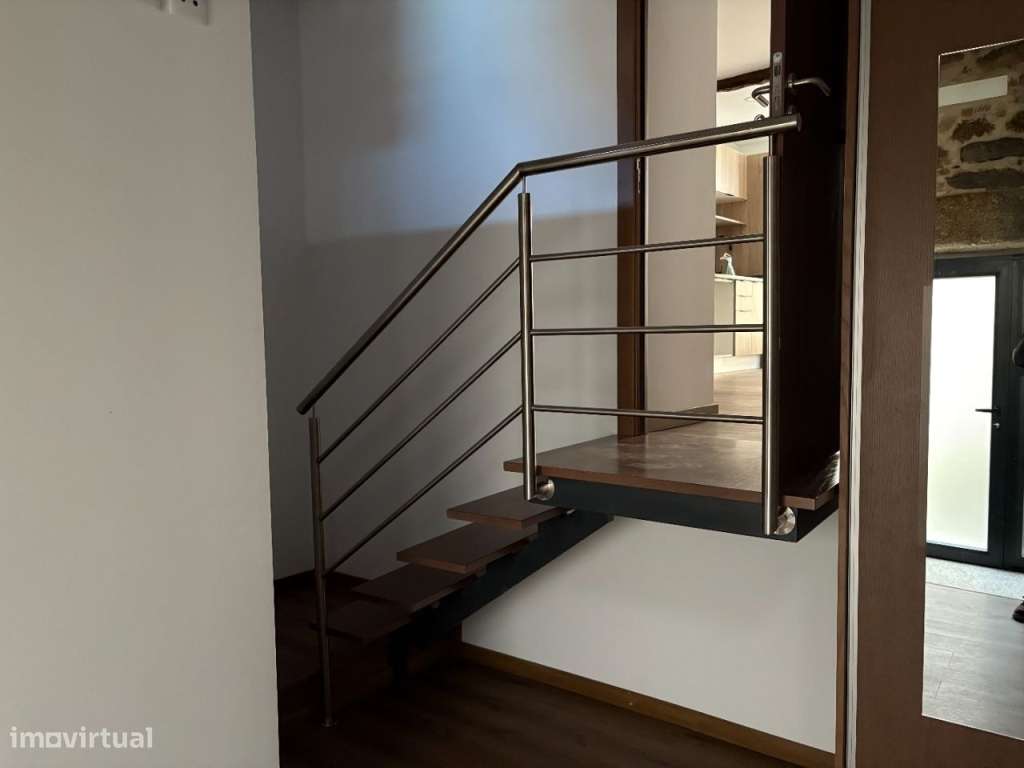 Apartamento T1 novo-9