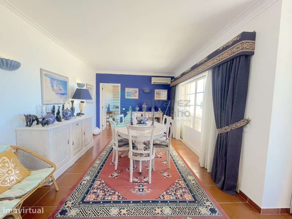 Penthouse 4 assoalhadas com uma área de 232m2, terraço 107m2, Vau, ...-10