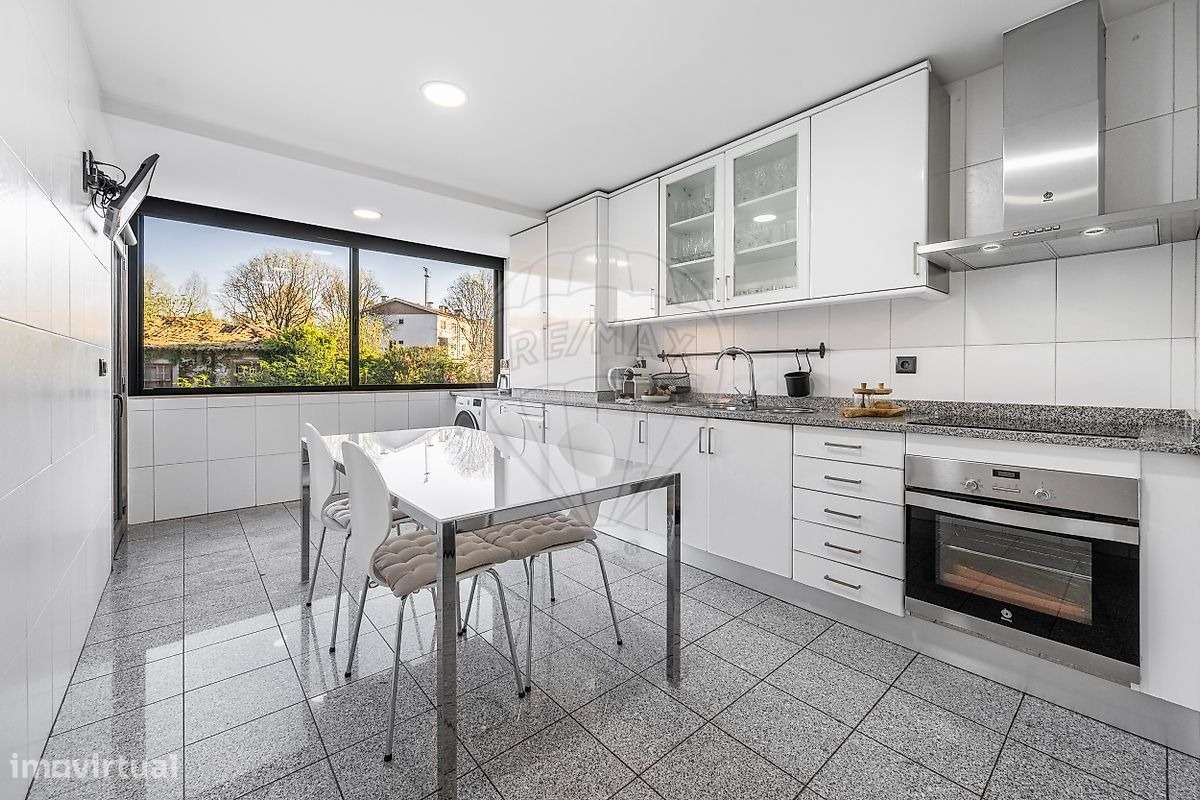 Apartamento T3 em Real, Braga-3