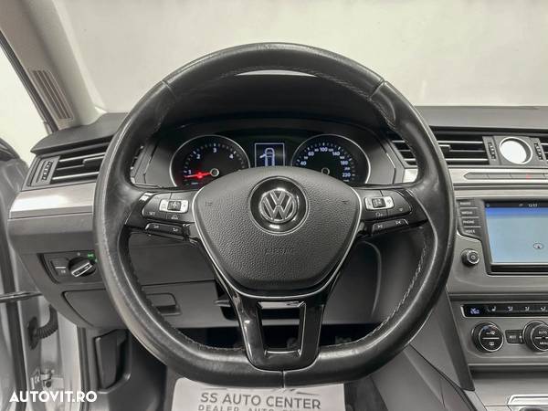 Volkswagen Passat Variant 2.0 TDI (BlueMotion Technology) Trendline - 23