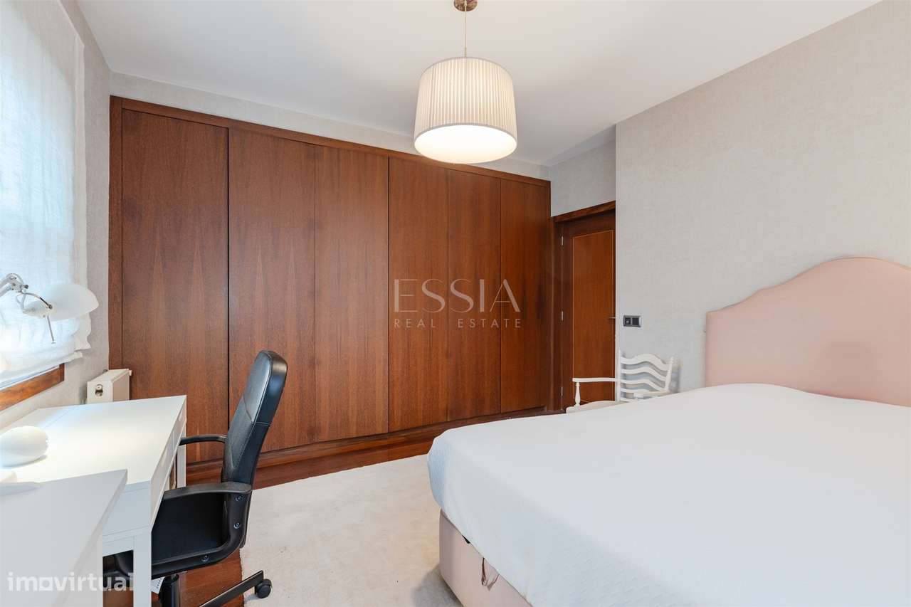 Moradia T3 com Jardim Próxima do Parque da Cidade-21