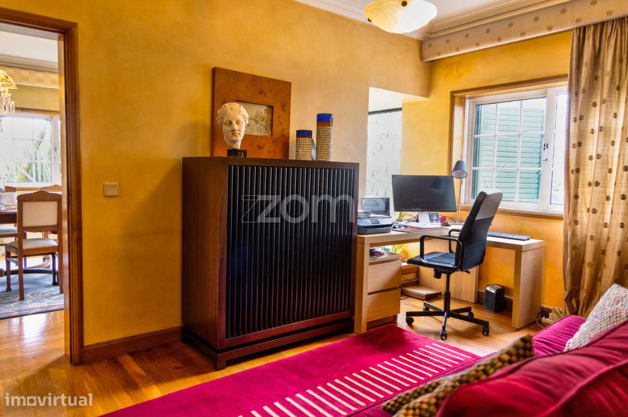 LUXUOSA MORADIA - LOCALIZAÇÃO PREMIUM NO CENTRO DE FAMALICÃO-15