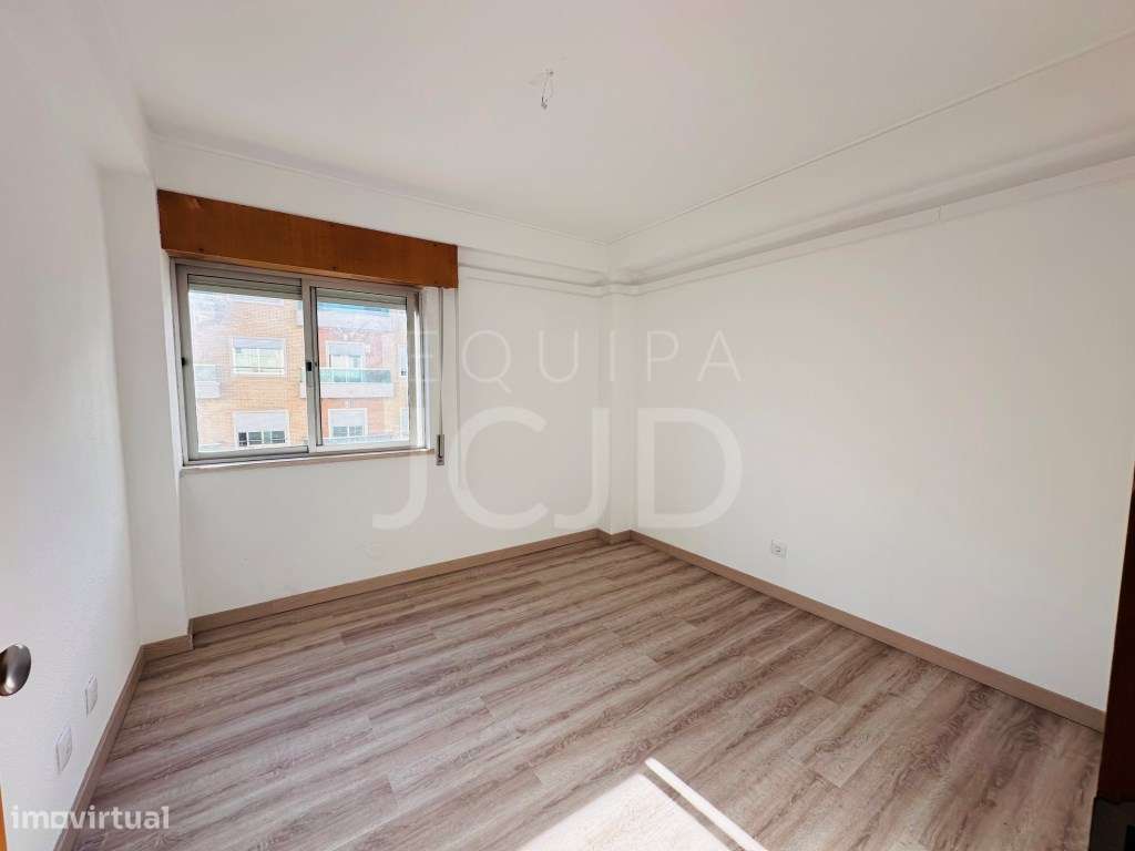 Apartamento T3 Totalmente Remodelado a Estrear - Costa da Caparica-13