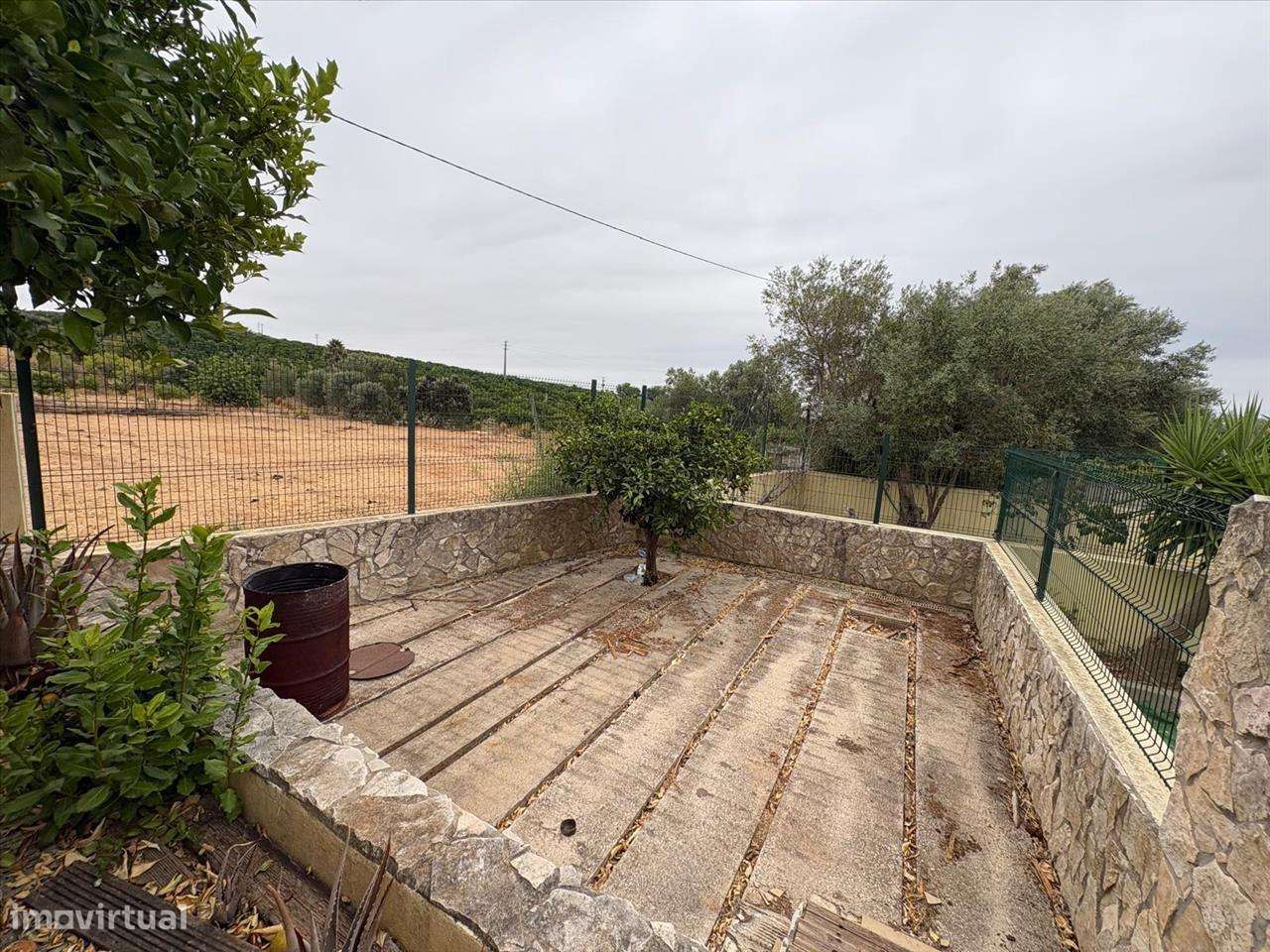 Moradia com terraço amplo em Estoi-9
