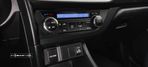 Toyota Auris Touring Sports 1.4 D-4D Com+P.Sport - 37