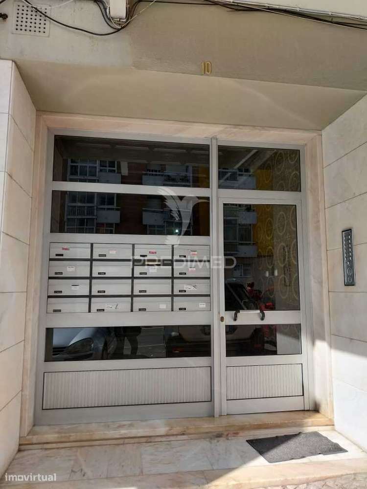 T2 Oeiras - Com Arrecadação - Totalmente Remodelado - Grande imagem: 3/24