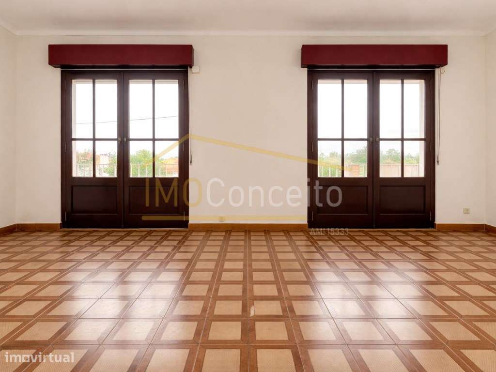 Moradia T3||Campo|| Tomar|| Espaço exterior|| - Grande imagem: 2/26