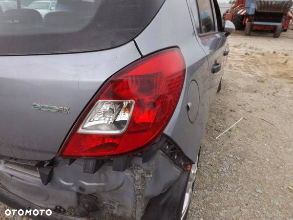 OPEL CORSA D LAMPA PRAWA TYLNA 5- DRZWI - 1