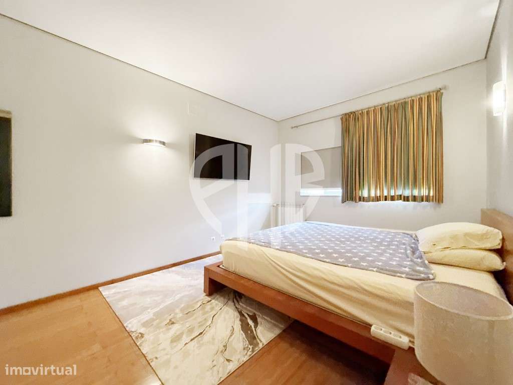 Apartamento T3+1 Duplex C/Terraço 250m2 // Condominio-25