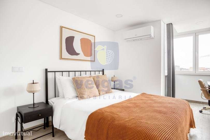Penthouse T3 exclusiva com varanda e vistas desafogadas – Av. da Repúb-12