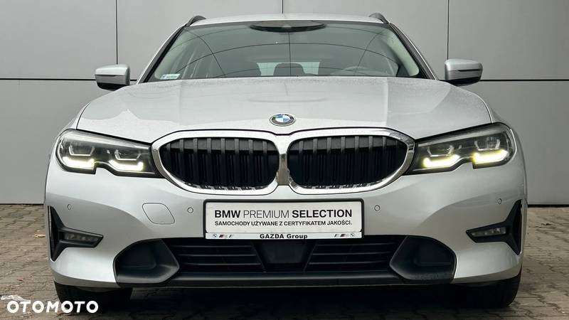 BMW Seria 3 320d xDrive MHEV Sport Line sport - 3