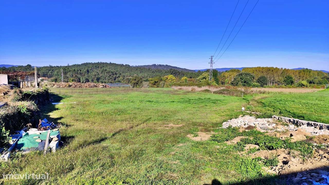 Terreno, Braga, Barcelos, Alheira e Igreja Nova - Grande imagem: 4/12