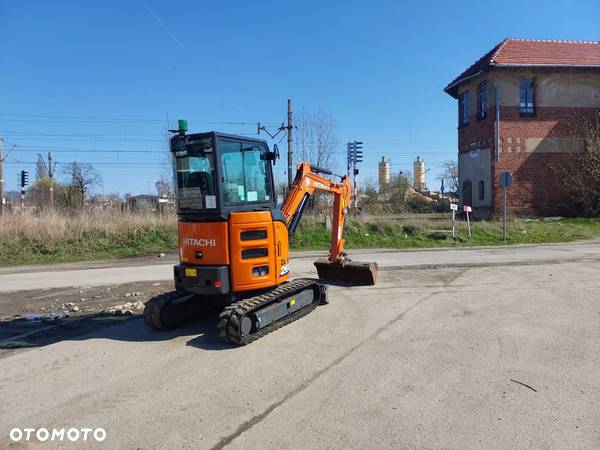 Hitachi ZAXIS 26U - 6