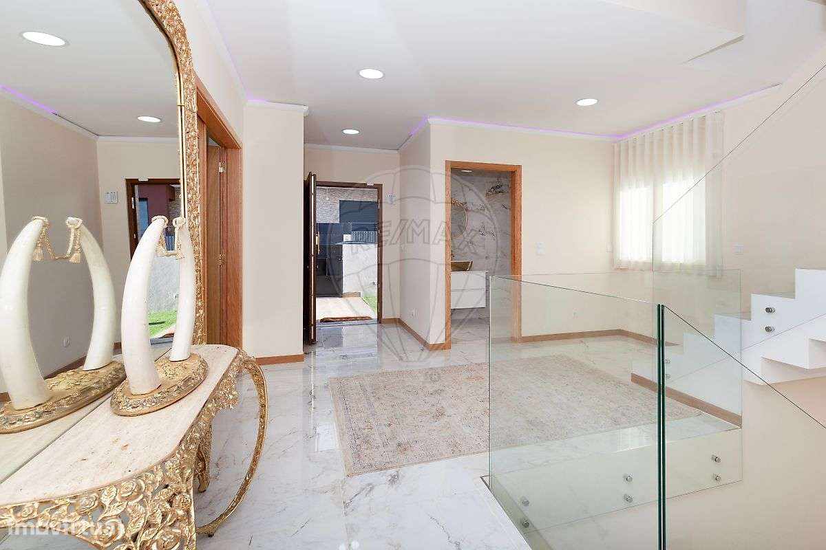 Moradia T4 para venda - Grande imagem: 3/48