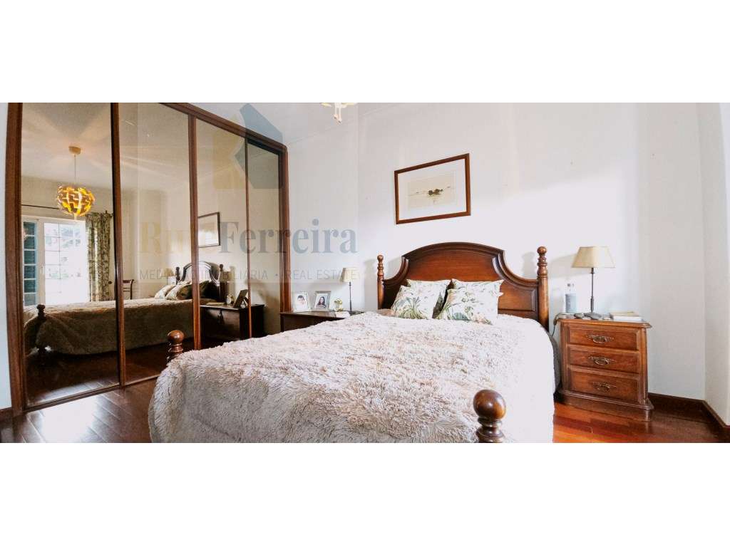 Moradia T5 com jardim privado e garagem !!-44