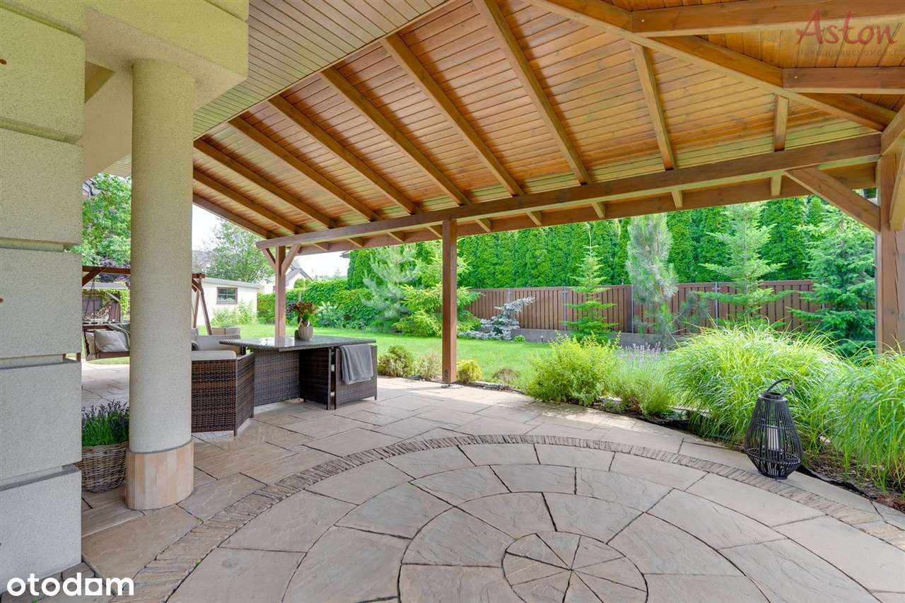 Piękny stylowy dom przy Trzech Stawach-3