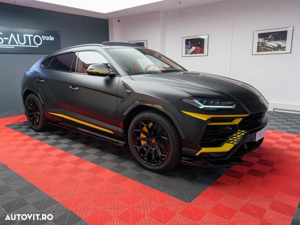 Lamborghini URUS Standard - 1