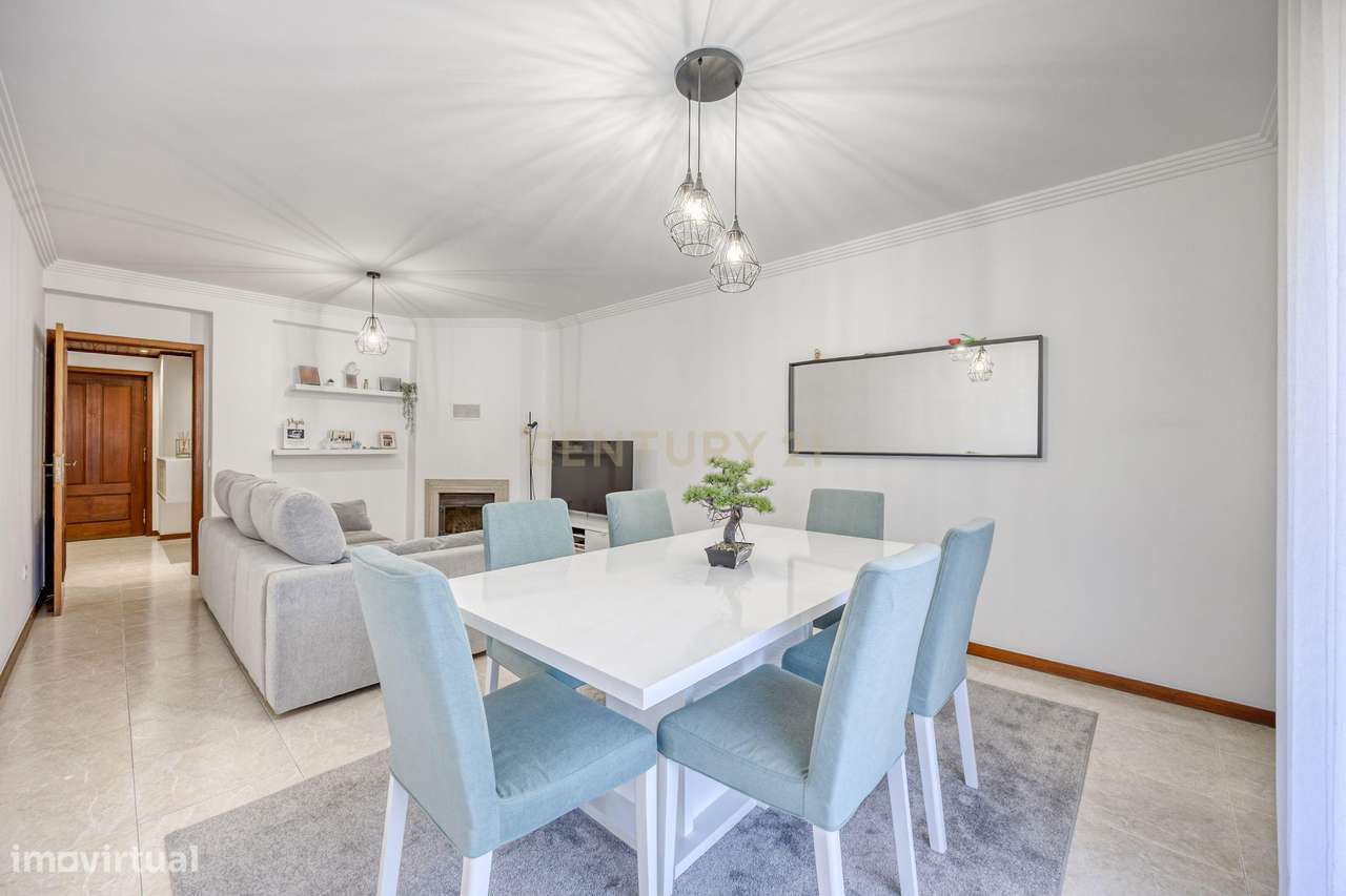Apartamento T3 com varanda e Box fechada-4