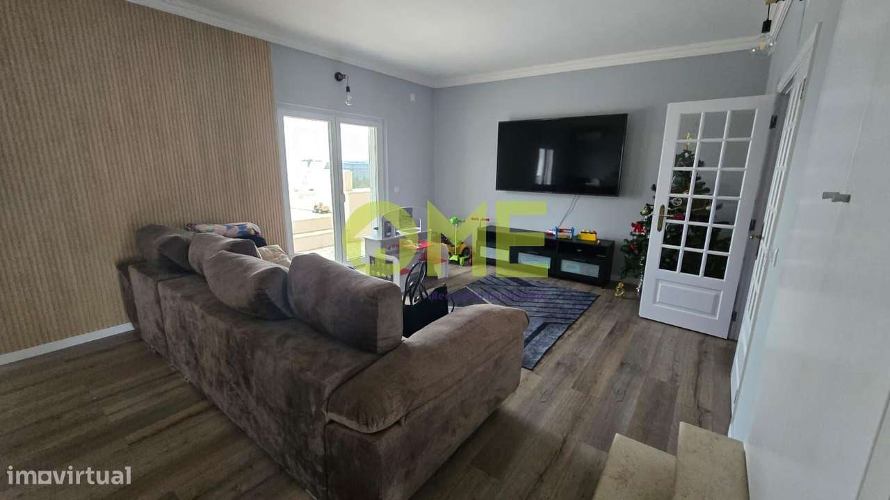 Moradia T6, com 5 000m2 de terreno-5