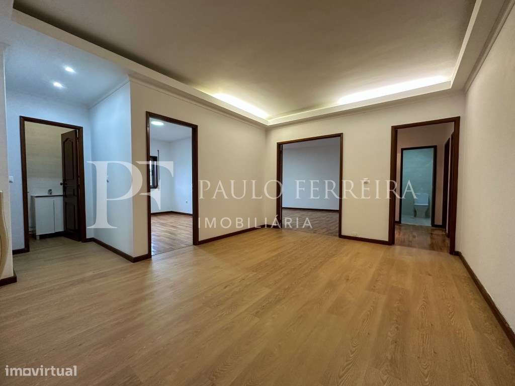 Apartamento T3 no centro de Famalicão - Grande imagem: 3/17