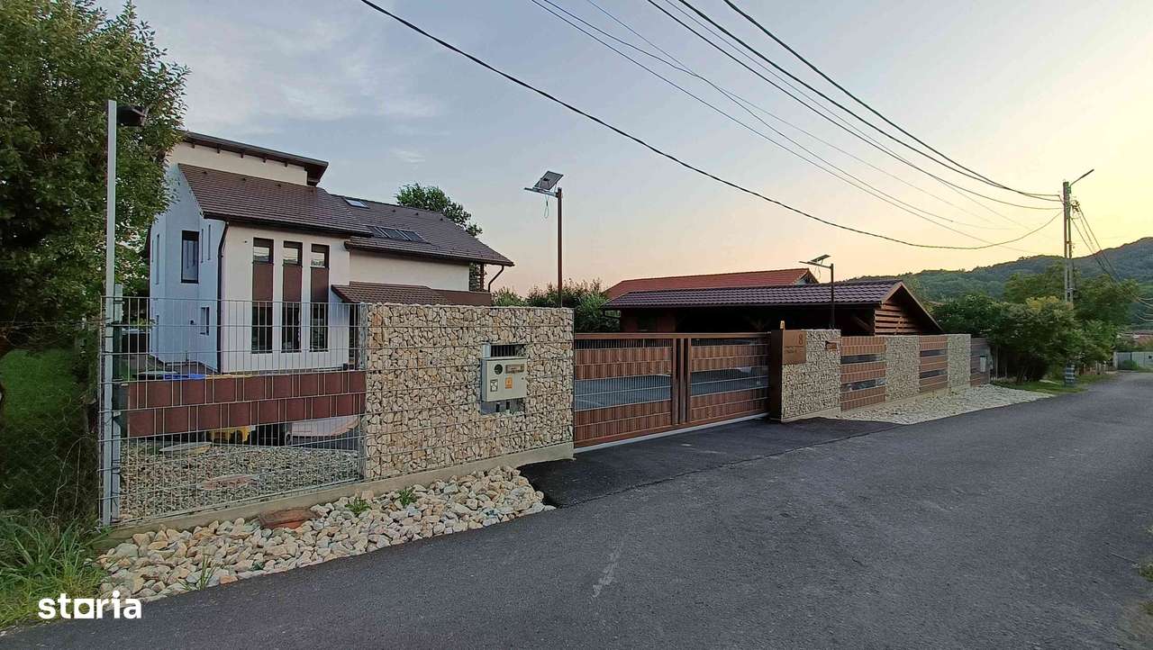 CASĂ PREMIUM - 200 mp utili - Teren 1.046 mp - Clasa A - Imagine principală: 4/20