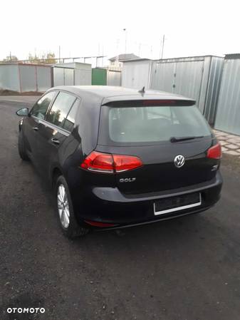 Volkswagen Golf 1.6 TDI DPF BlueMotion - 3