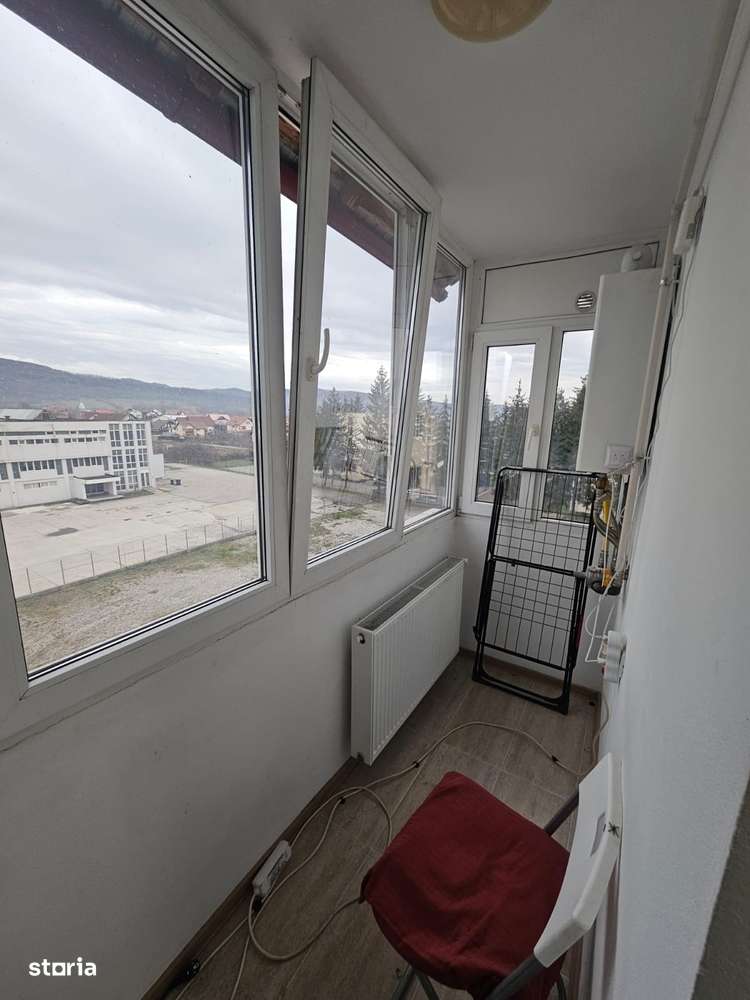 Garsonieră de închiriat în Curtea de Argeș. - Imagine principală: 4/10