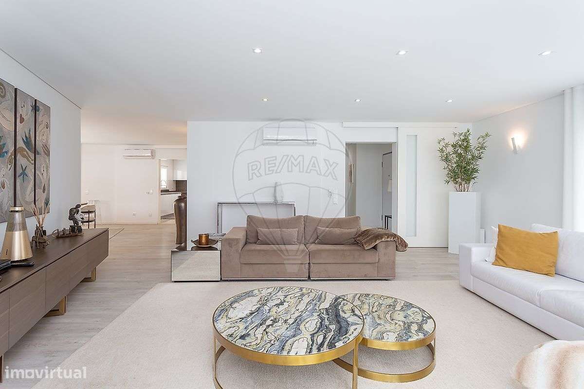 Moradia T4 para venda-0