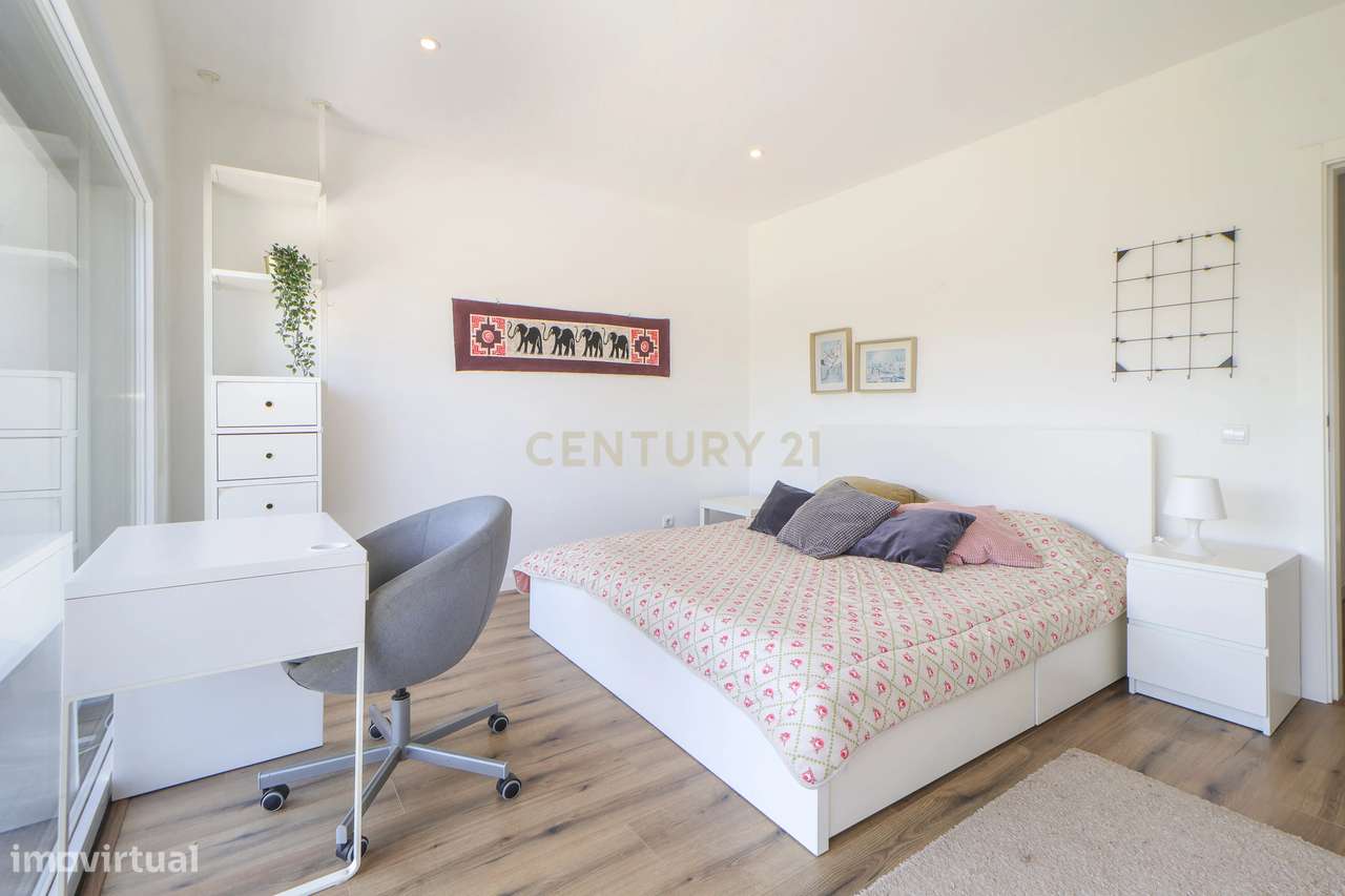 Moradia T4 para arrendar  nas Casas da Quinta – Mobilado junto à St. P - Grande imagem: 4/35