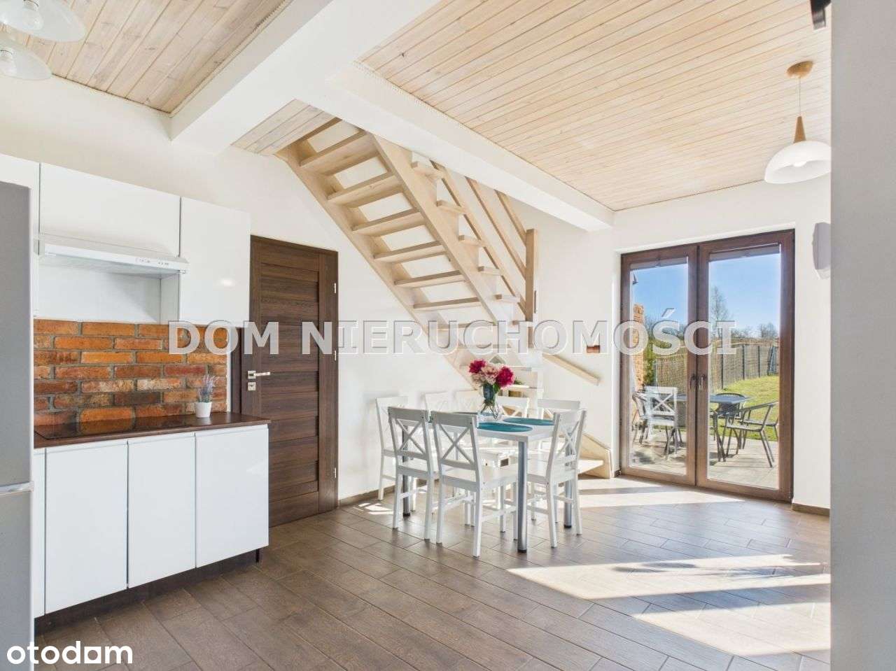 Piękne nowe dwa domy w cenie jednego nad jeziorem-7