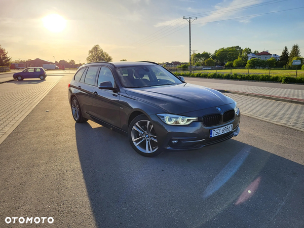 BMW Seria 3 320d Sport Line - 4