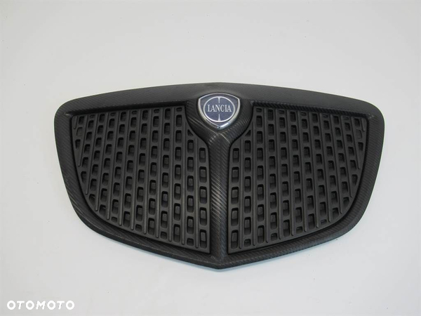 ATRAPA GRILL LANCIA YPSILON (843_) 2003 - 2011 1.3 D Multijet (843.AXH1A, 843.AXE1A) 77 kW [105 KM] - 2