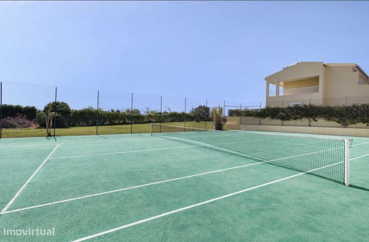 Pequena moradia com piscina em Pera .. Aluguer anual - Grande imagem: 5/14