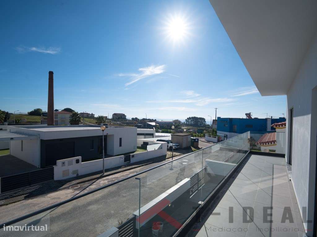 Moradia T4 nova próxima da Lourinhã e das praias-42
